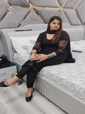 Call Girl in Chinhat
