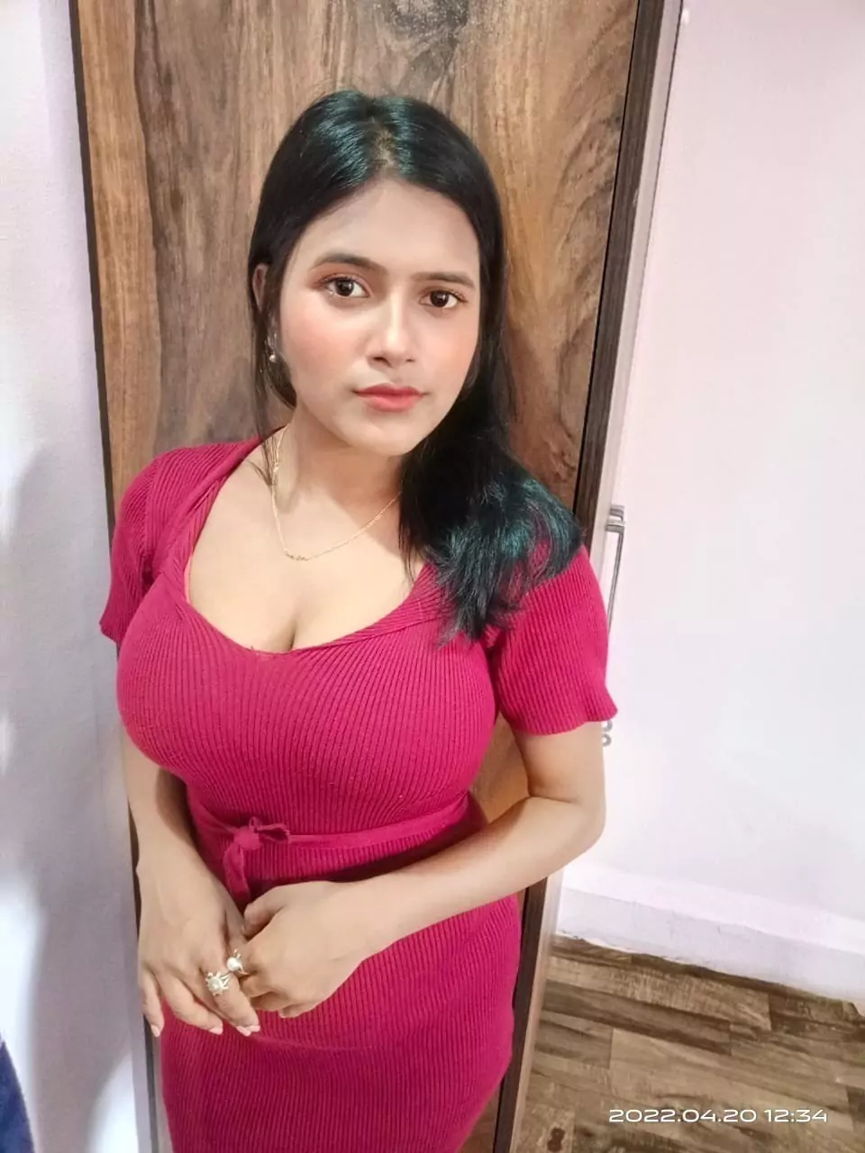 Chinhat Escort Service